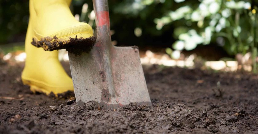 Перекопка грунта