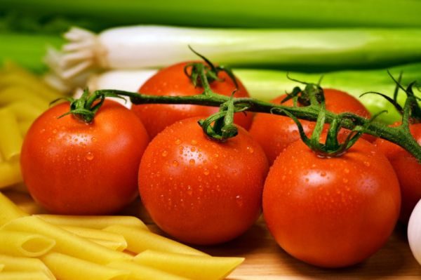 Успешное хранение томатов зимой зависит от сорта и условий содержания урожая