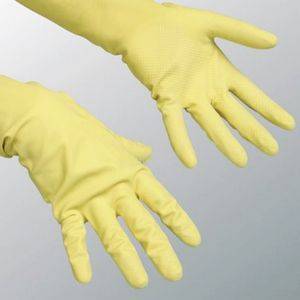При уходе за диффенбахией используйте перчатки