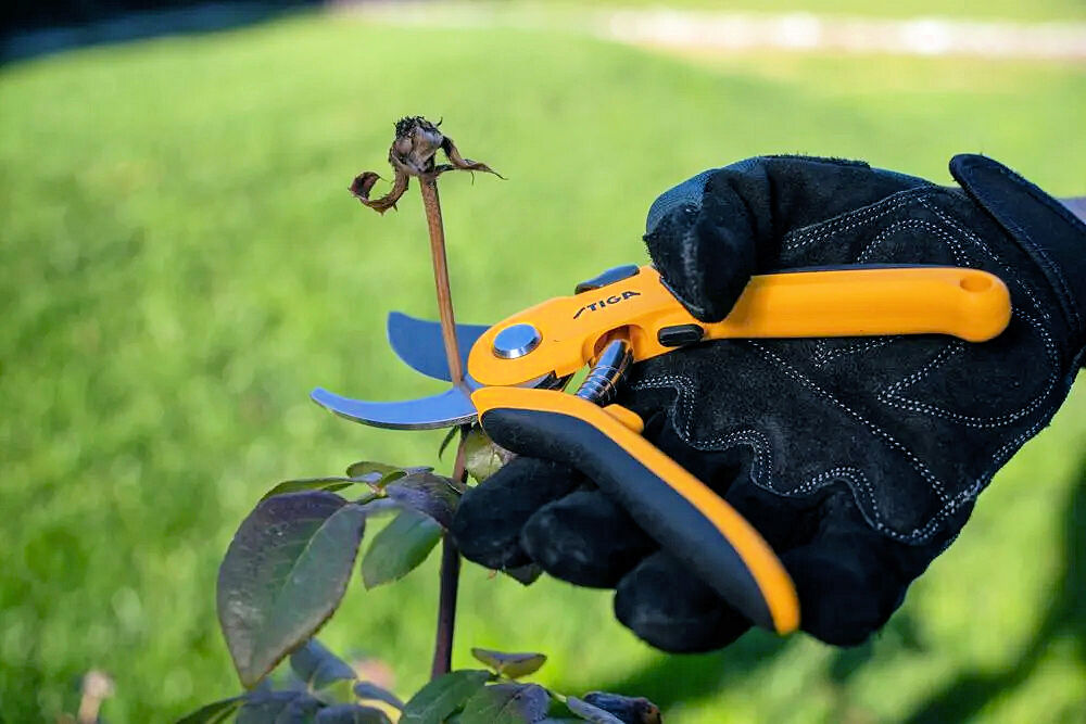 Stiga Bypass Pruning Shears Secateurs