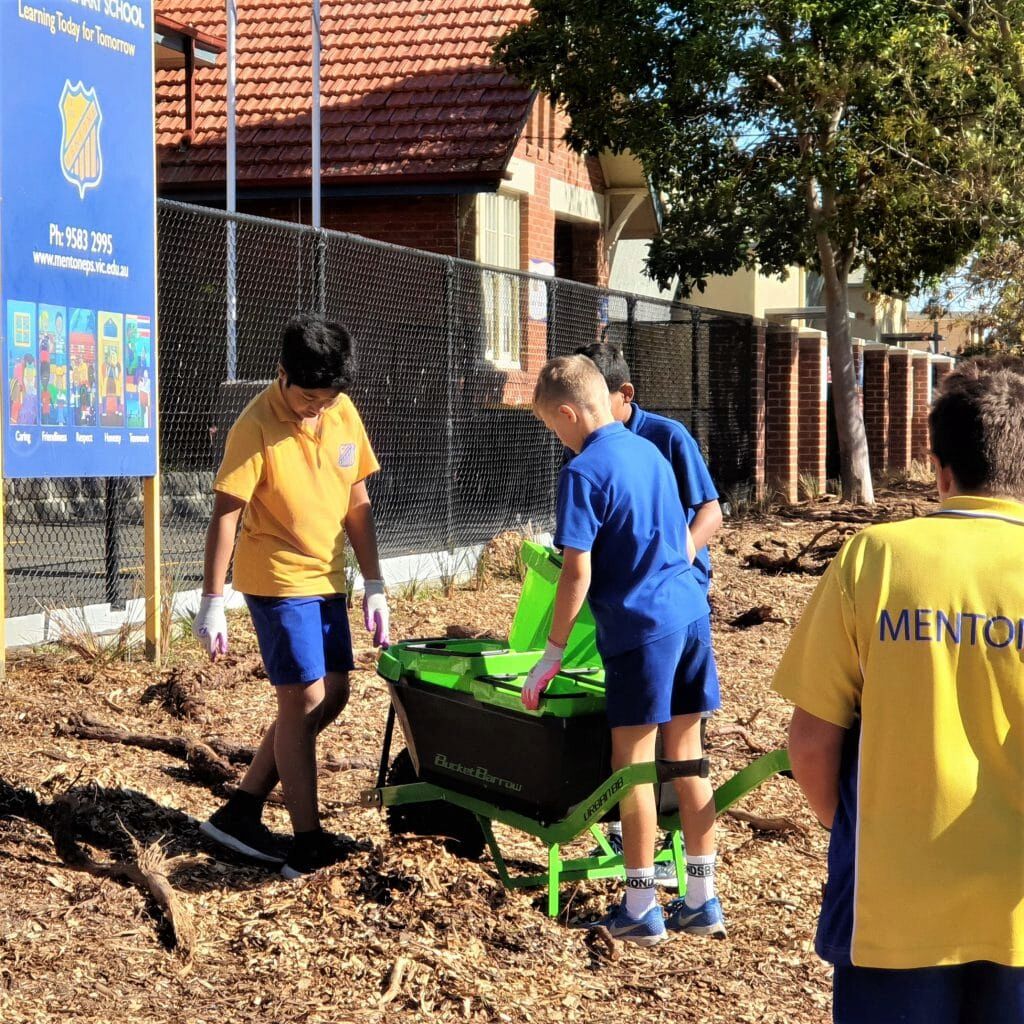 Supporting Sustainable Schools Supporting Sustainable Schools