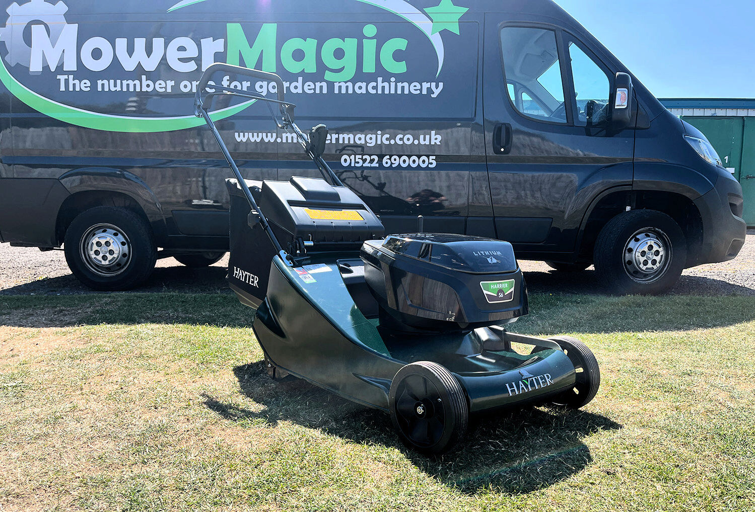Hayter Harrier 56 Premium Rear Roller Cordless Lawnmower 56cm / 60v 2x7.5Ah KIT from Mower Magic Hayter Harrier 56 Premium Rear Roller Cordless Lawnmower 56cm / 60v 2x7.5Ah KIT from Mower Magic