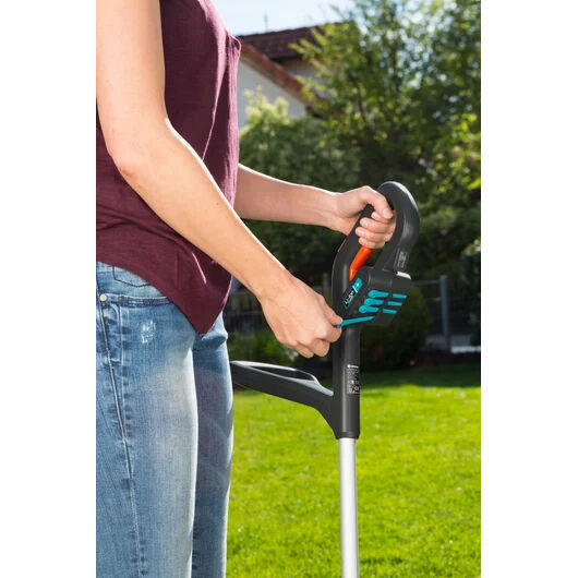 Gardena Cordless Grass Trimmer Kit 14.4v Li-23R 9822-28