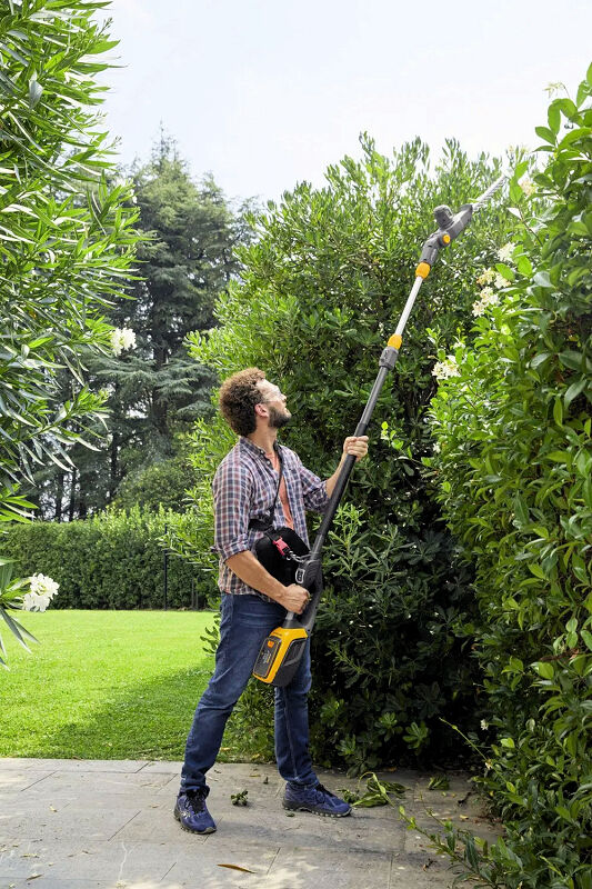 Stiga MT 500e Cordless Multi-Tool Kit - Hedgetrimmer and Pruner 48v