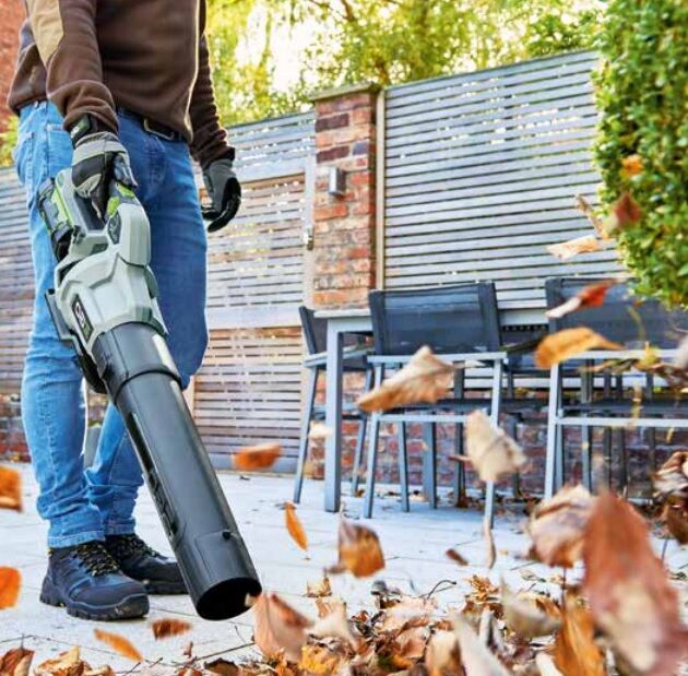 EGO LB5300E Cordless Garden Leaf Blower 56v KIT / 2.5Ah Battery / Charger (Tatty Box)