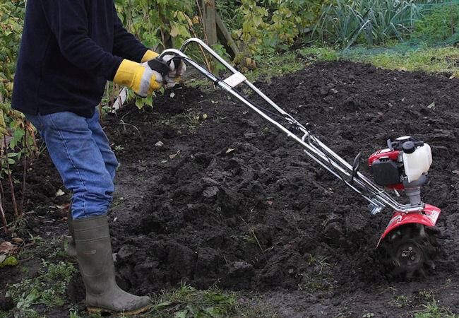 Mantis Classic Petrol  Mini Tiller - 23cm / 4-Stroke Honda - 7263-12-14 FREE Kickstand