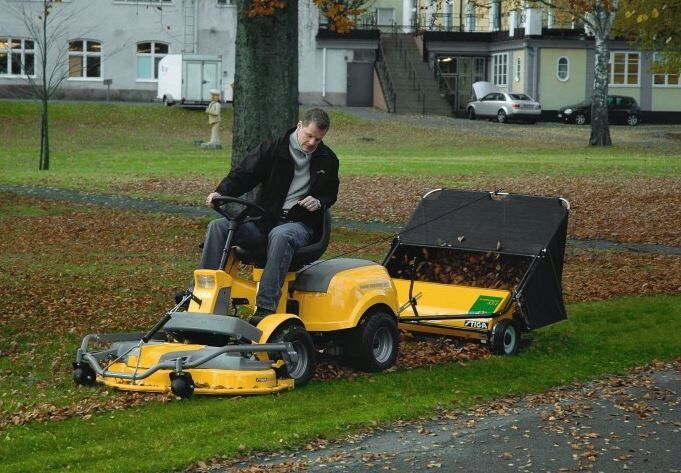 Stiga Universal Grass and Leaf Collector Sweeper 42in for Ride-On Mower