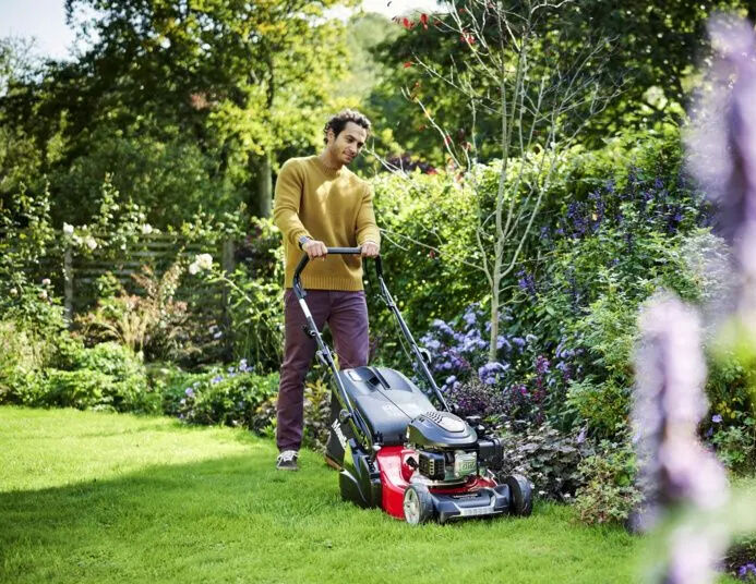 Mountfield S421R PD Self-Propelled Rear Roller Lawnmower 41cm  + Free Cover from Mower Magic
