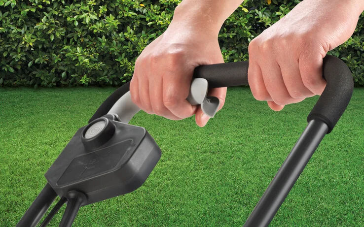 Flymo SimpliMow 320V Electric Rotary Lawnmower 32cm / 1300w