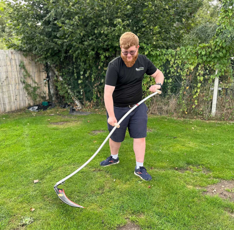 Traditional Turk Bramble Blade Scythe 50cm