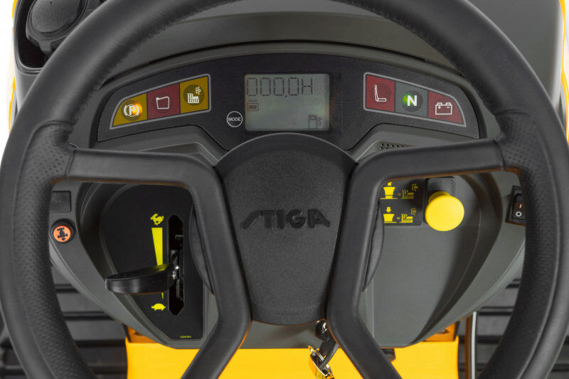 Stiga Estate 7102 W Special Ride-On Lawnmower 102cm / 688cc / Honda
