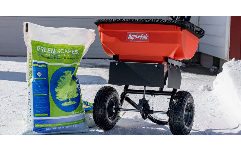 Agri-Fab 85lb Push Ice Melt Spreader