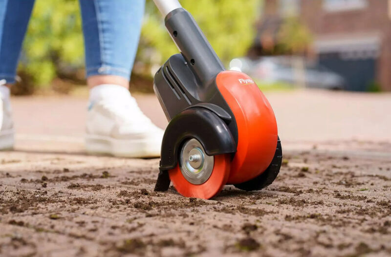 Flymo 18v EasiWeeder KIT 2.0 (includes Battery & Charger)