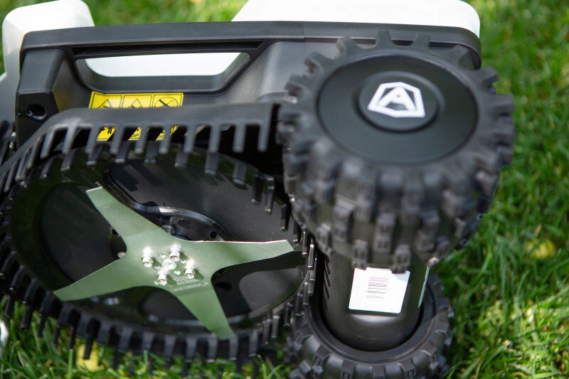Ambrogio Twenty Elite S+ Robotic Lawnmower - up to 1300m2 (4G)