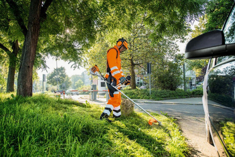 STIHL FS94CE Landscape Brushcutter 24.1cc 1.2hp 2 Mix Eng Ergo S