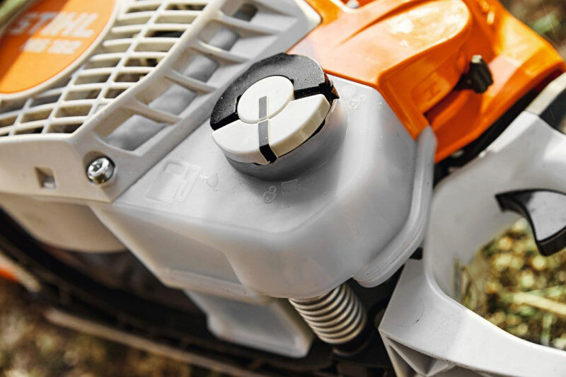 STIHL MS182 Petrol Chainsaw 31.8cc 2.2hp 2 Mix Eng 40cm Bar