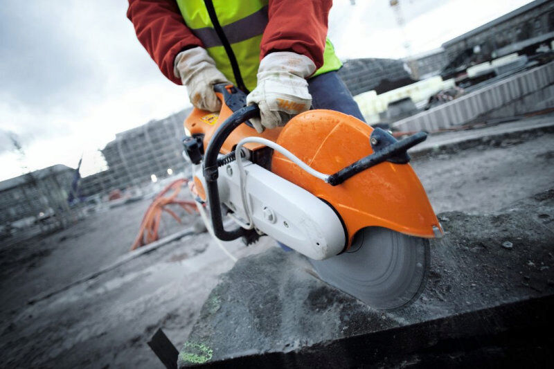 STIHL TS410 Cut Off Saw 66.7cc 4.4hp 2 Mix Eng 300mm