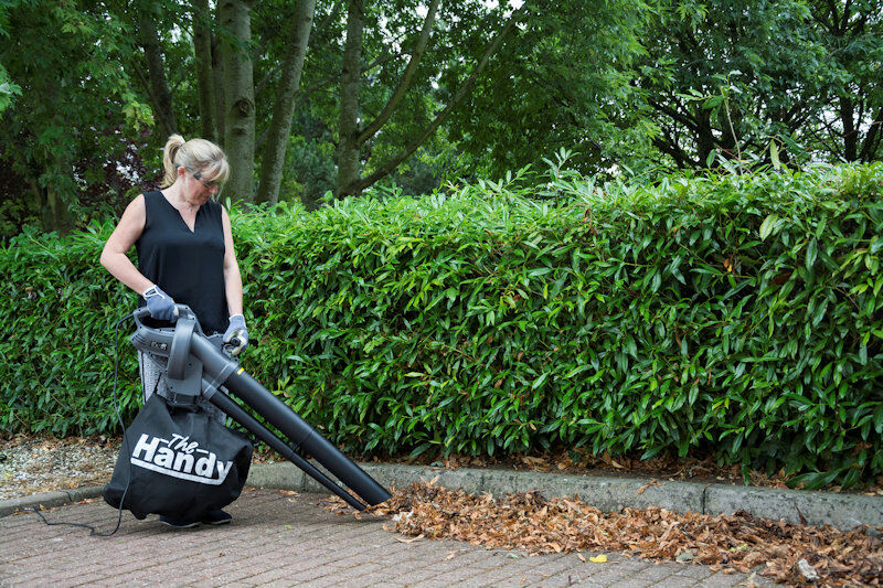 Handy 2600W Electric Leaf Blower Vacuum