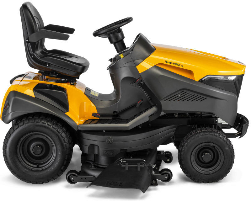 Stiga Tornado 9121 W Ride-On Tractor Mower 121cm / Auto / 688cc (Honda)
