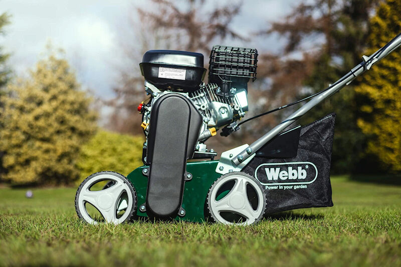 Webb Petrol Lawn Scarifier Lawn Raker PS400P  40cm