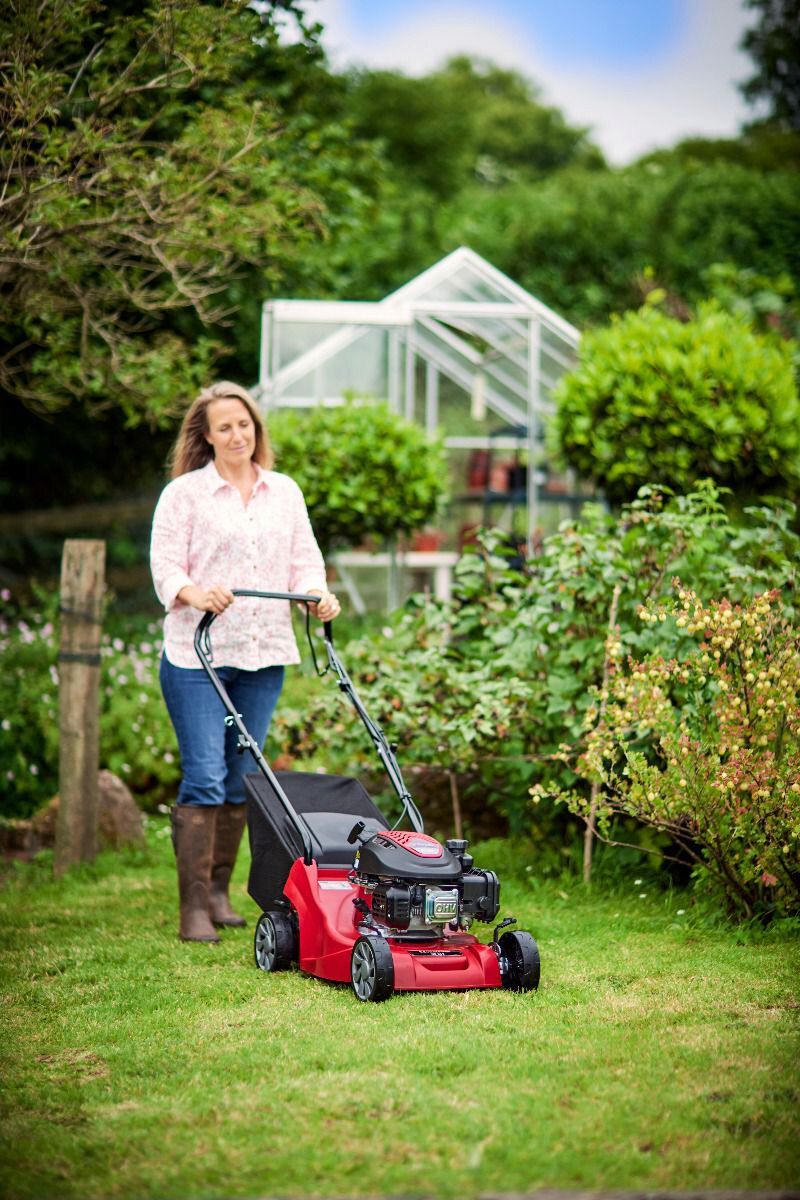 Mountfield SP41 Self Propelled Petrol Lawnmower 39cm / 123cc - OUTSTANDING VALUE from Mower Magic
