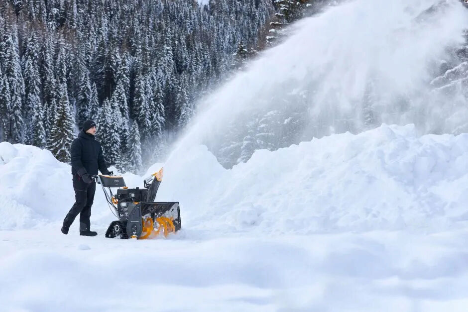 Stiga ST 976 T Two-Stage Tracked Snow Thrower 76cm from Mower Magic