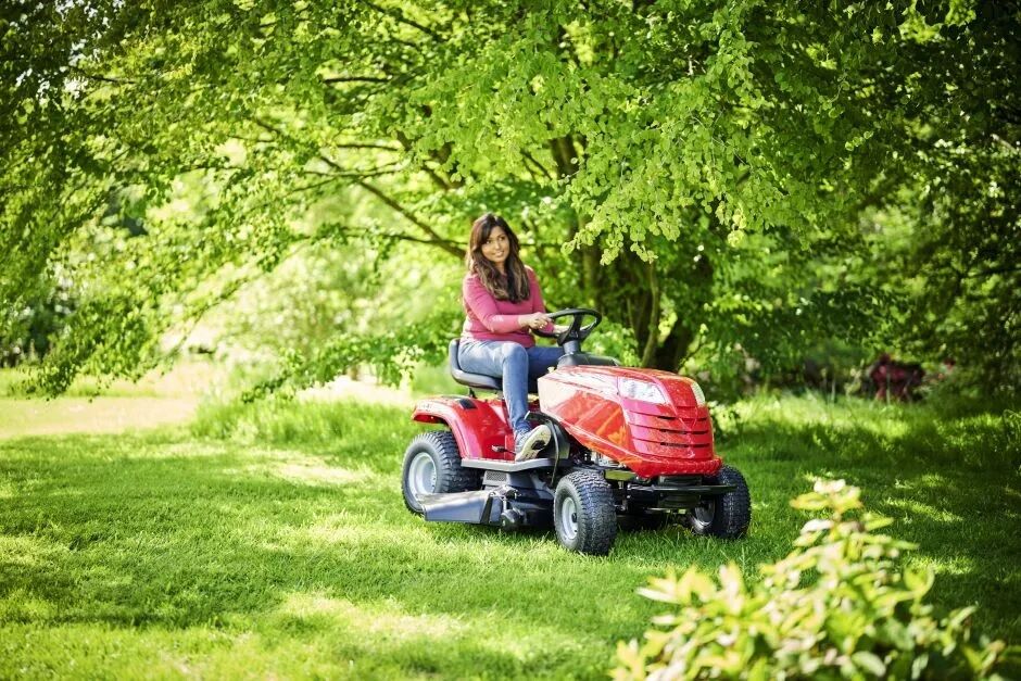 Mountfield MTF 108H-SD Lawn Tractor Mower 108cm Hydro / Side-Discharge