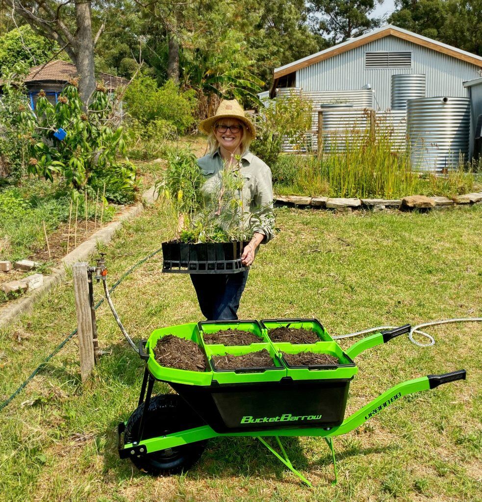 Growing Food and Community with the Grantham Gardeners Growing Food and Community with the Grantham Gardeners